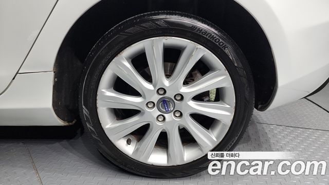 Volvo V40 из Кореи Encar
