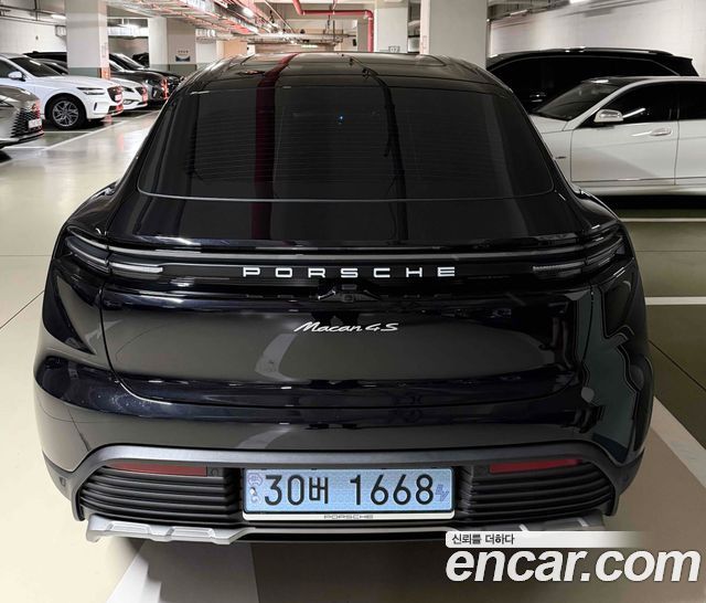 Porsche Macan из Кореи Encar